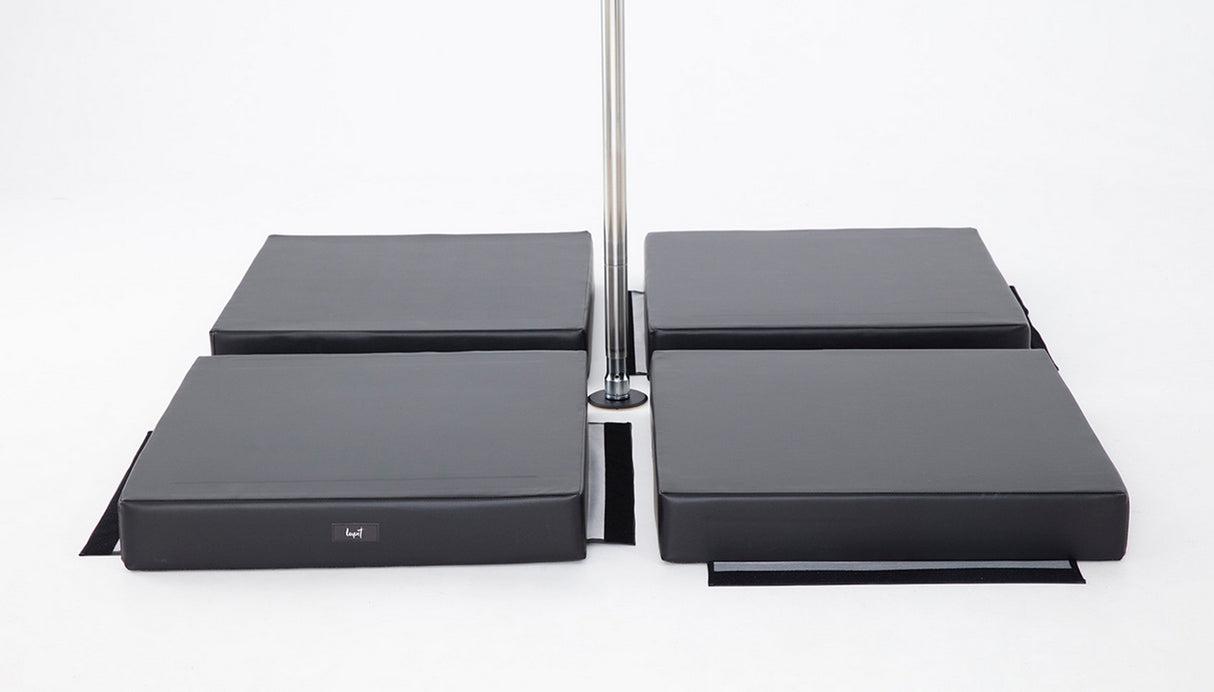 Lupit Matte Premium Quadratisch Schwarz 12cm